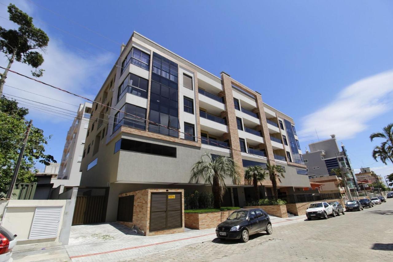 1090 Finamente Decorado 03 Suites Na Praia De Bombinhas Zewnętrze zdjęcie